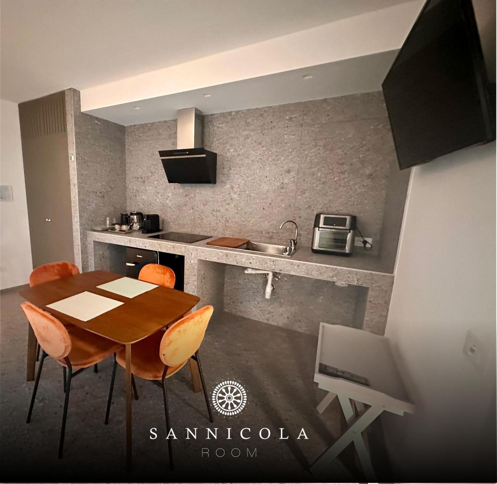 San Nicola Room E Spa 格拉维纳普利亚 外观 照片